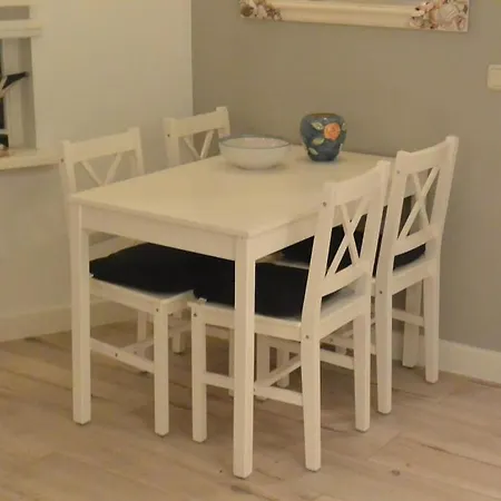 With 2 Bedrooms *