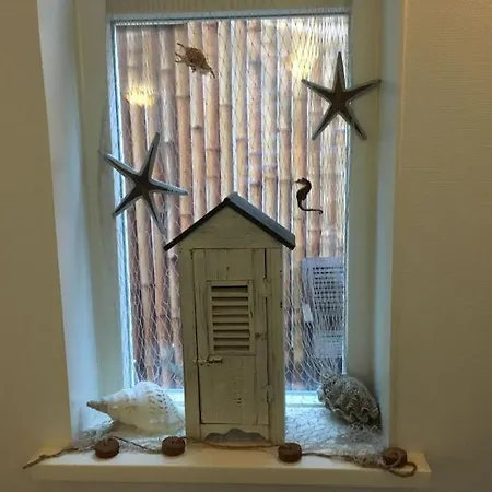 With 2 Bedrooms エグモント・アーン・ゼー